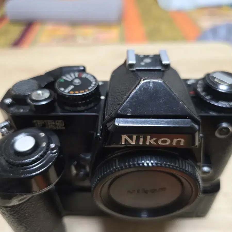 nikon fe2 + md-12