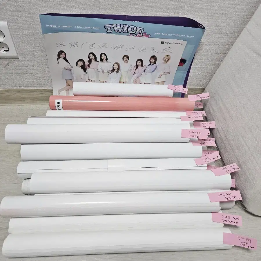 트와이스 포스터 모음