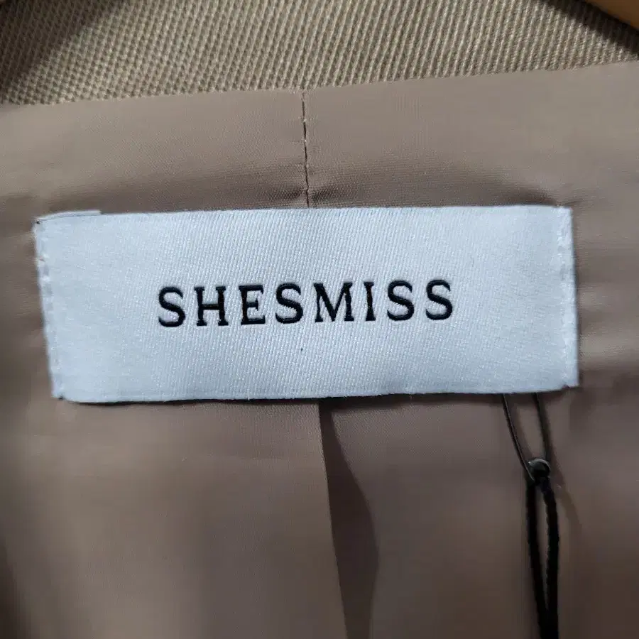 SHESMISS자켓