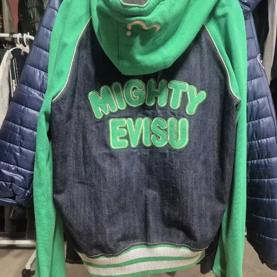 EVISU 청후드짚업