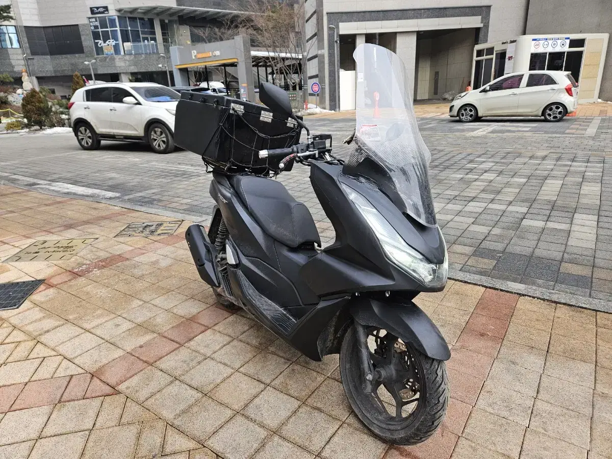 천안 평택 22년식 혼다 pcx125 7만키로 판매. 충청 경기 아산