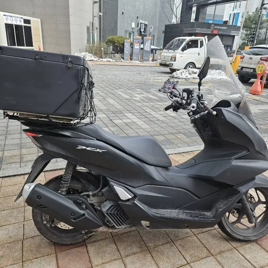 천안 평택 22년식 혼다 pcx125 7만키로 판매. 충청 경기 아산