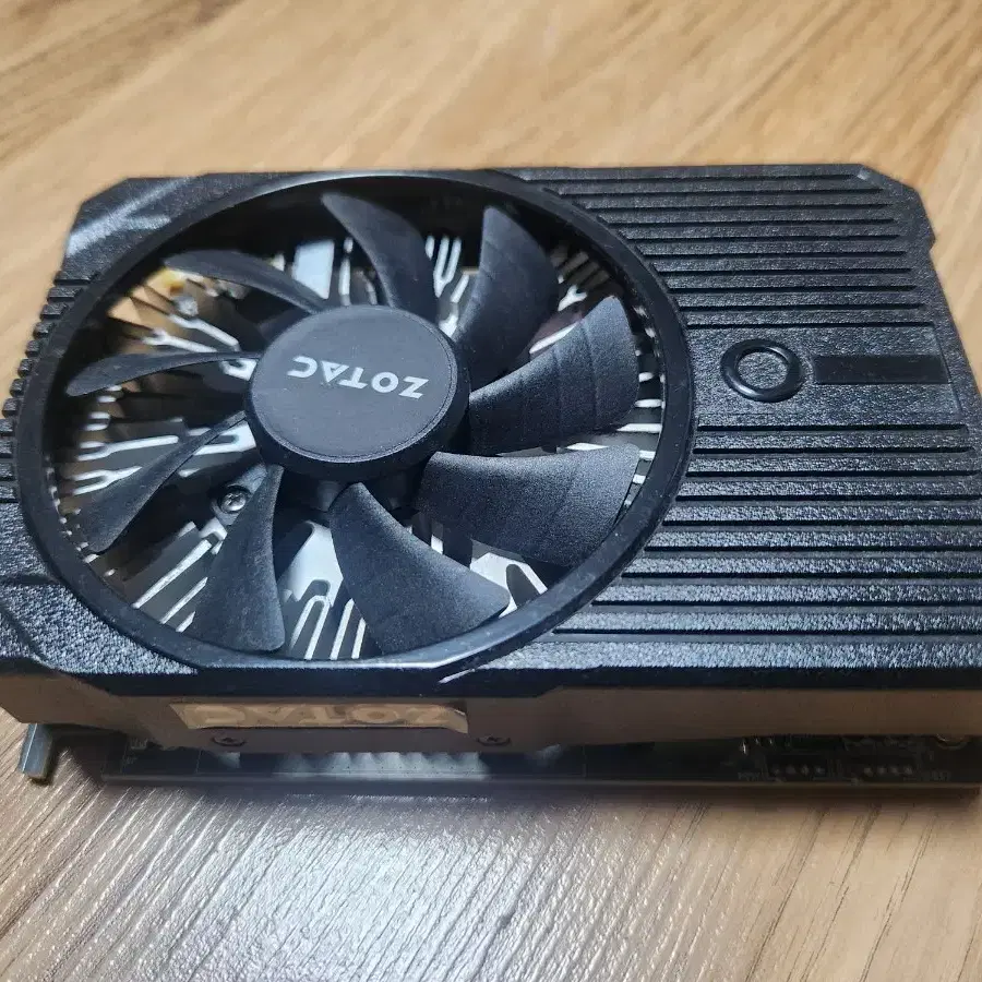 ZOTAC GTX1050 무전원 1050