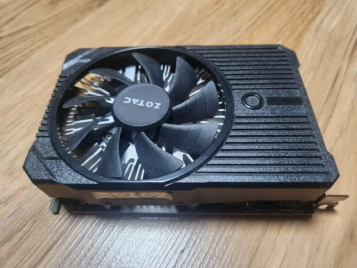 ZOTAC GTX1050 무전원 1050