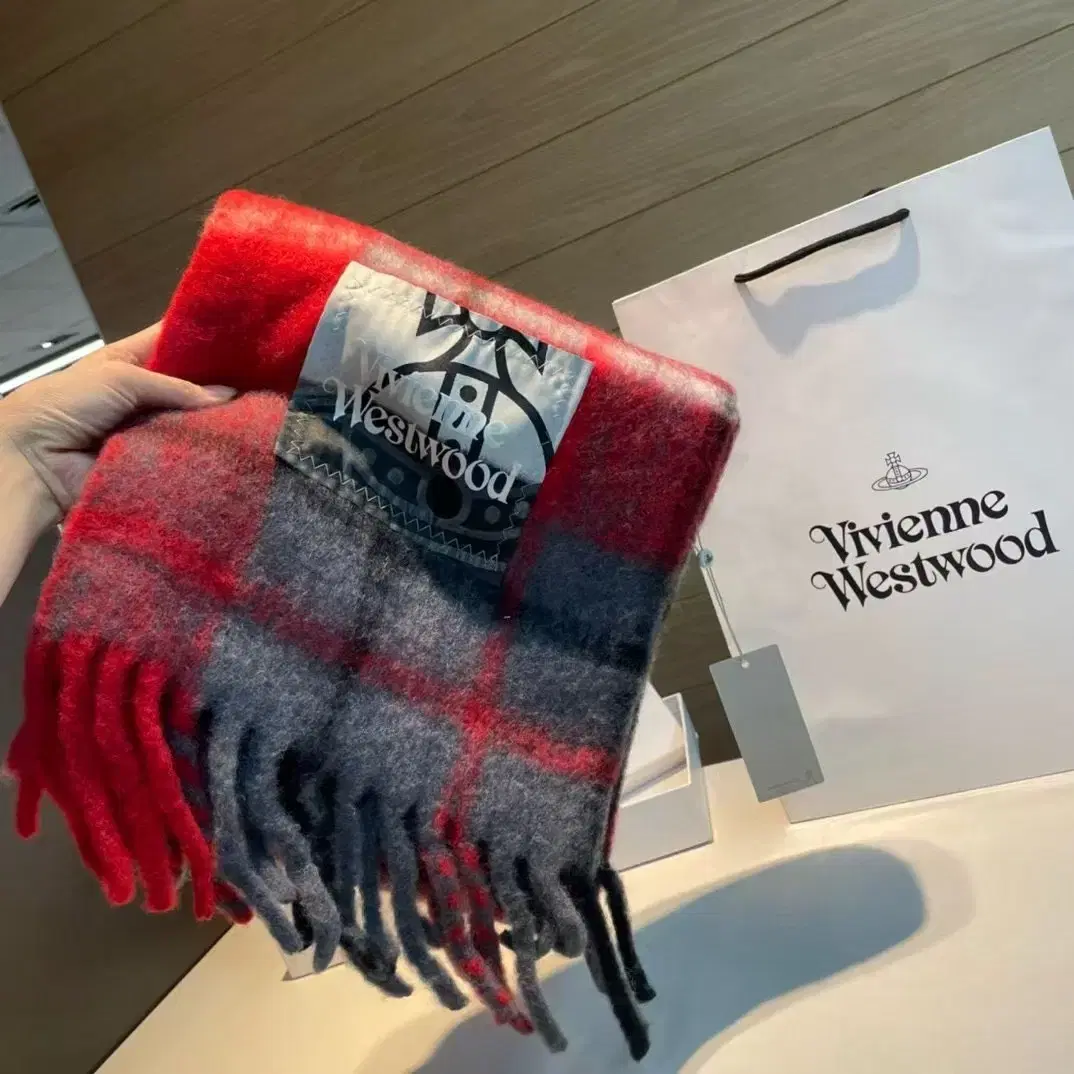 Vivienne Westwood 캐시미어 머플러