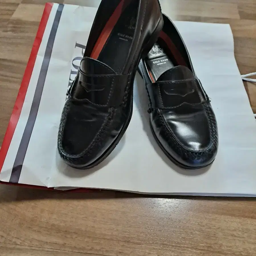 상태좋습니다 ! Cole Haan 265size