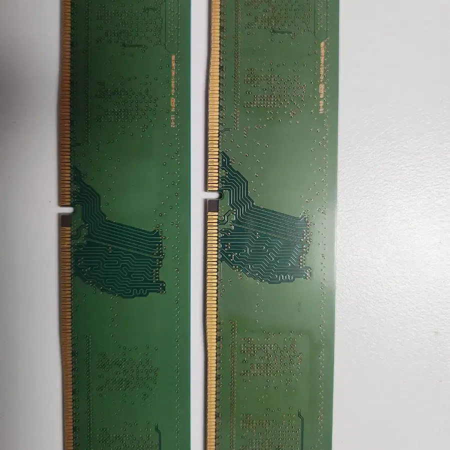 삼성 DDR4 CL3200 8G X 2