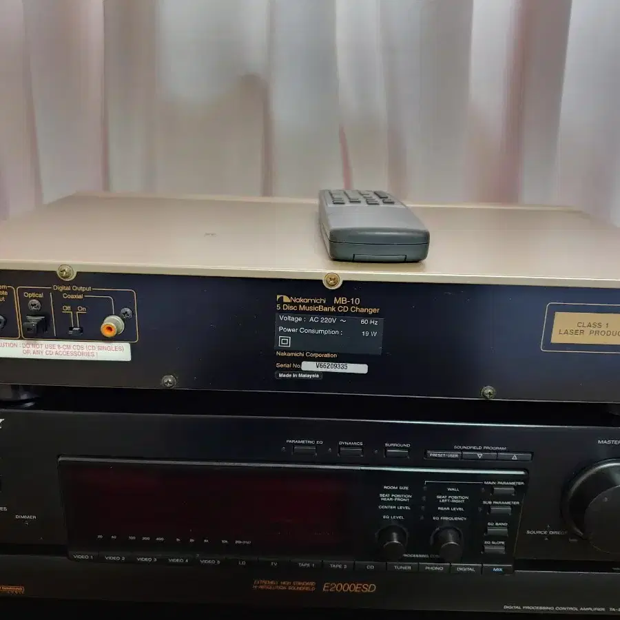 나카미치 Nakamichi 5 disc CD Changer 및 리모콘