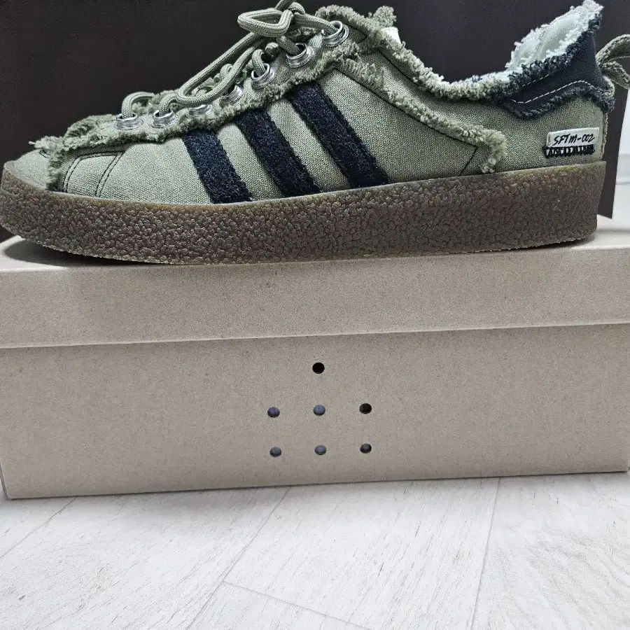 [판매]Adidas x S.F.T.M송포더뮤트 Campus Olive