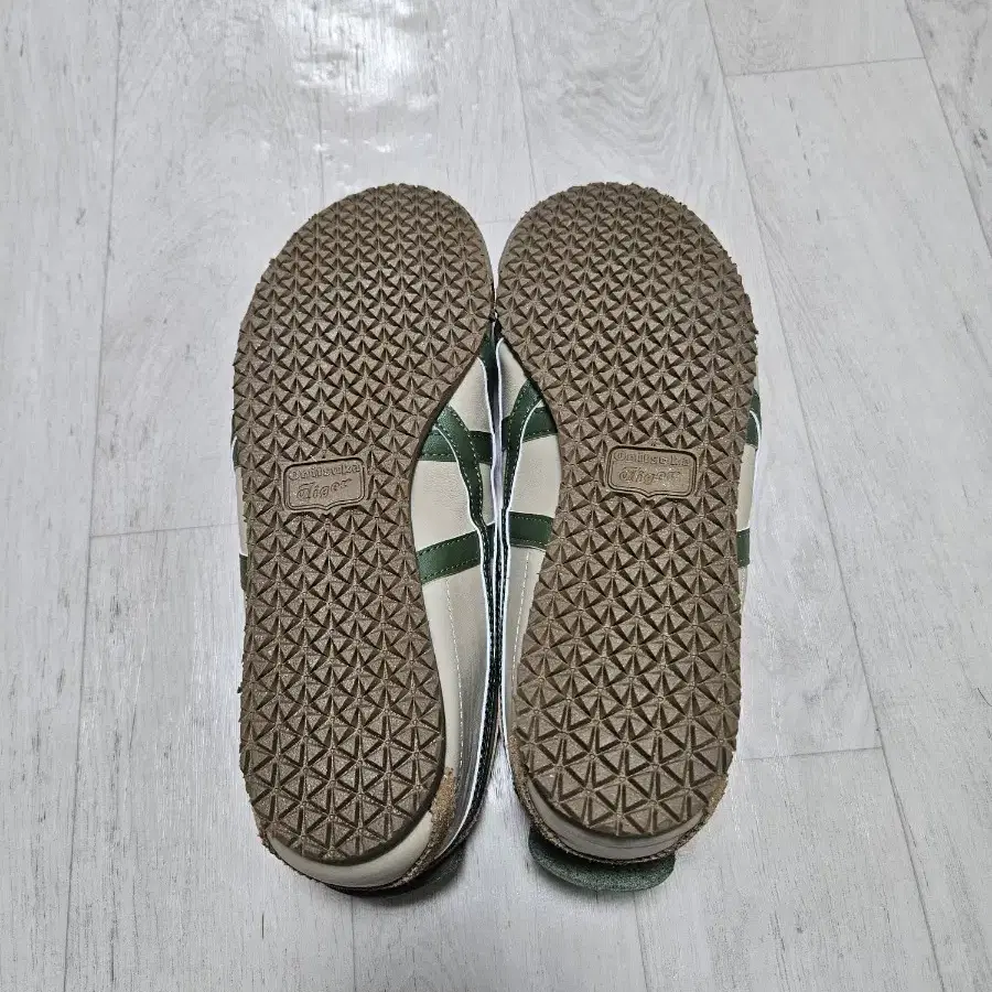 [판매]Onitsuka Tiger Mexico 66 Beige Green