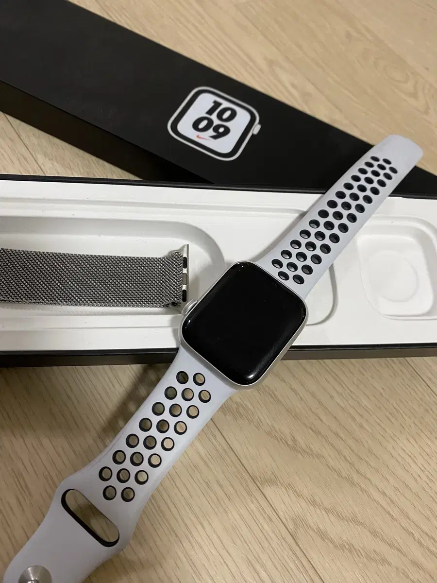 Apple Watch SE Nike+ SE 40mm GPS