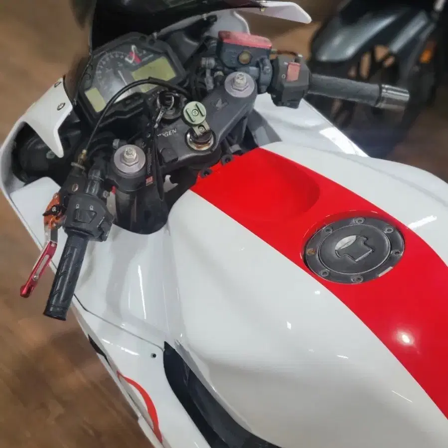 혼다)CBR600rr.요시무라(정품)구변완.풀베기 차량 판매합니다