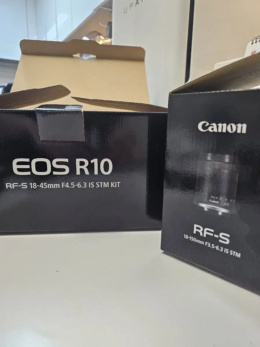 eos r10 + 18-45mm + rfs18-150mm