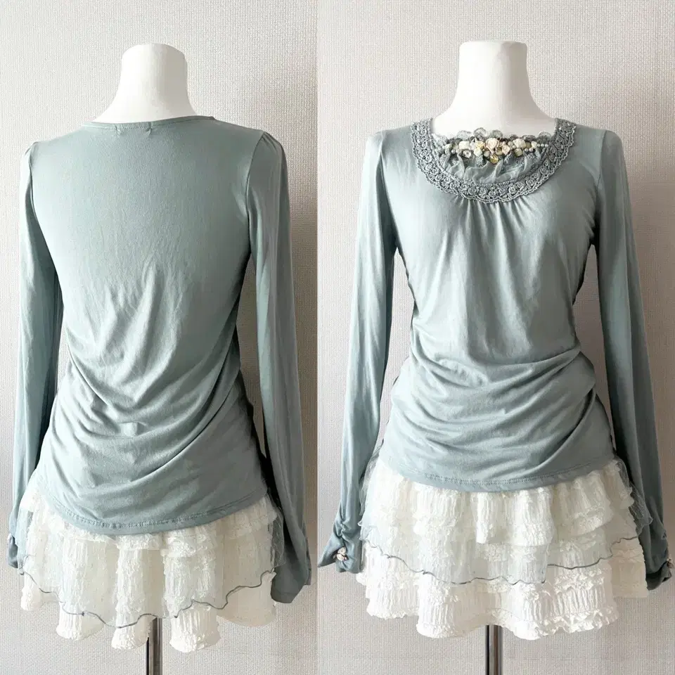 Axes Femme pale mint lace top