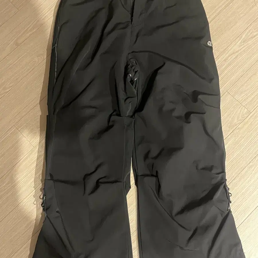 코이세이오 suu strap line pants black 바지 블랙