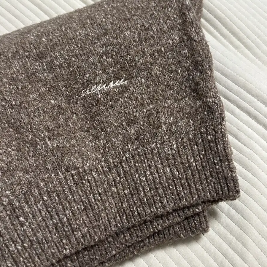 시엔느 Kaya Roll-neck Knit