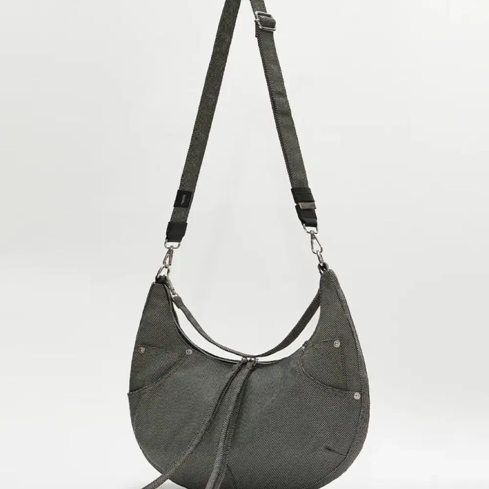 메종미네드 TWO TONE SADDLEBAG GREY