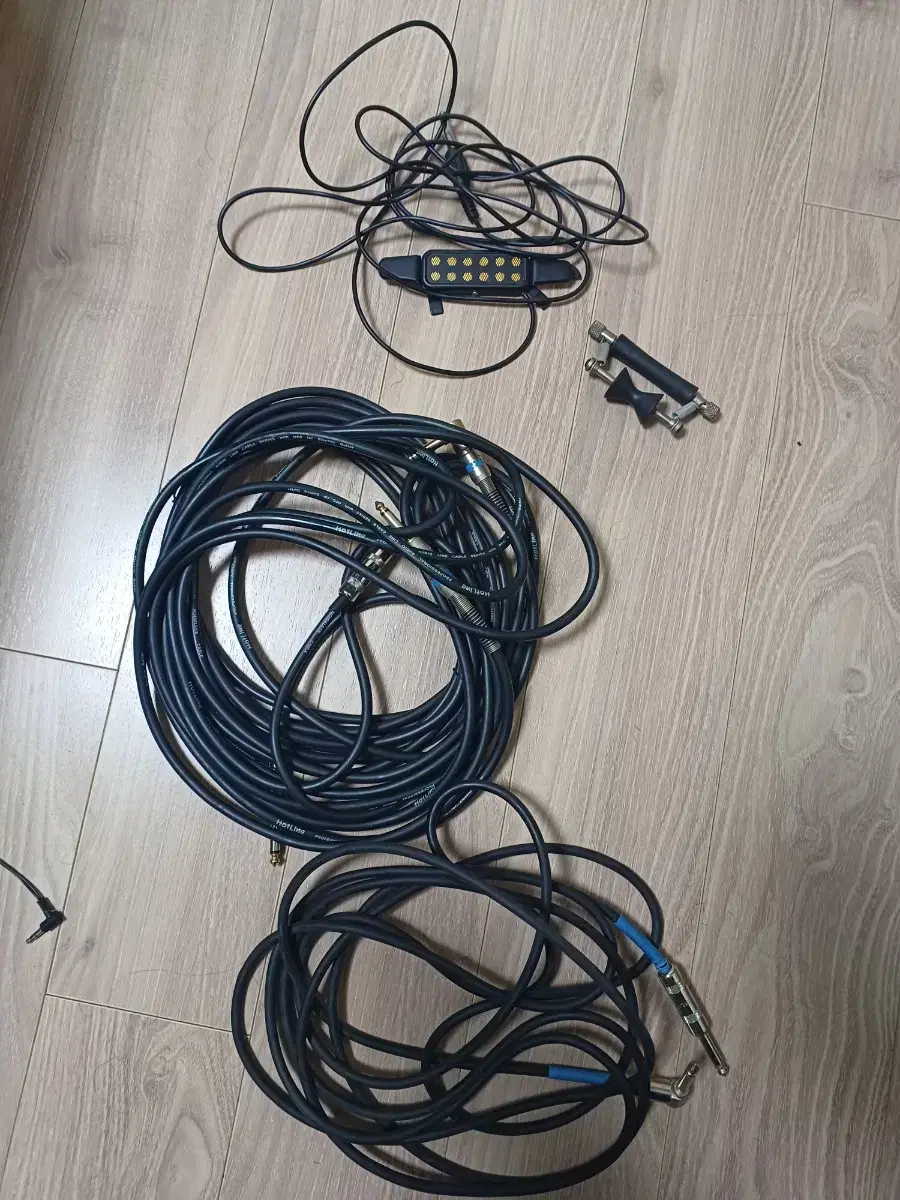 Other supplies (rolling carport, electric cable, pick-up cable)