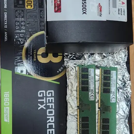 그래픽카드 GTX 1660 6GB SUPER 라이젠 5 3500X 8GB