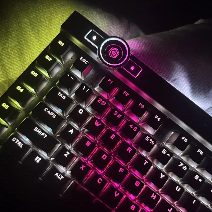 CORSAIR K100 RGB OPTICAL