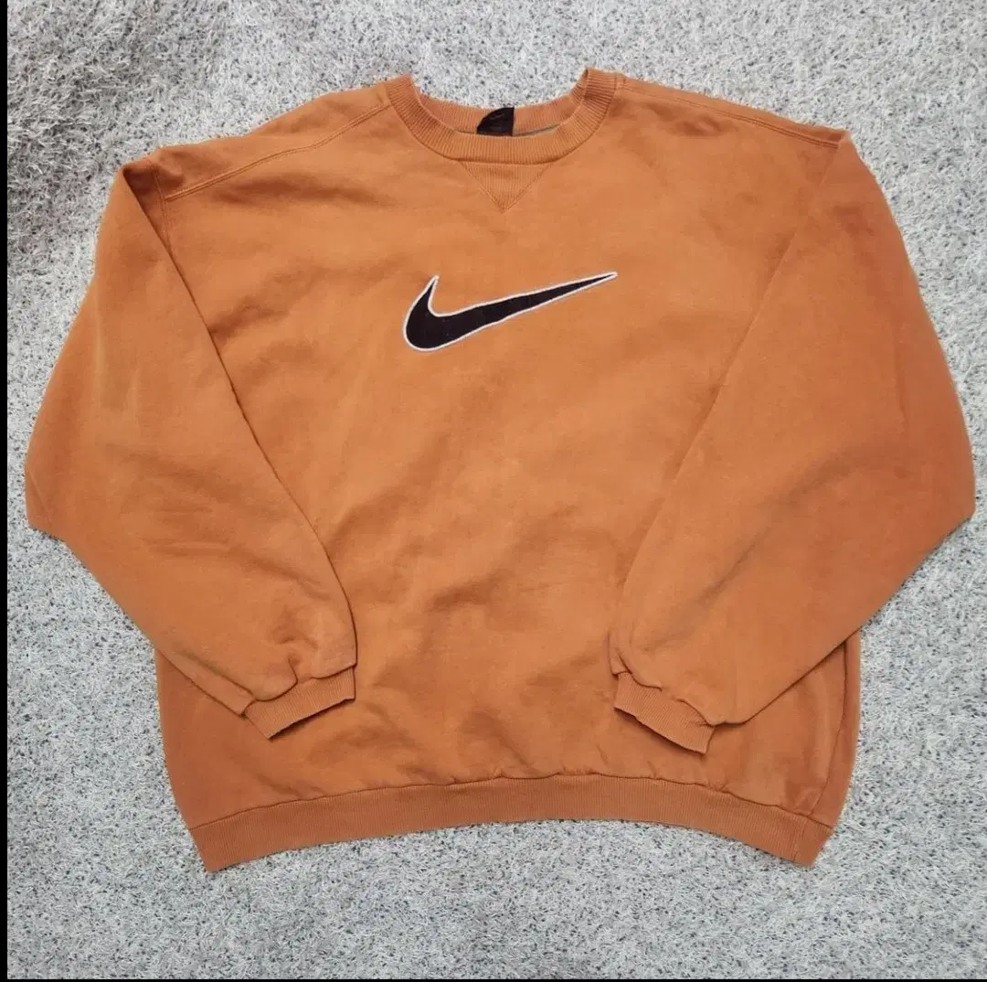 Nike 90's Old School Vixen Orange Sweatshirt