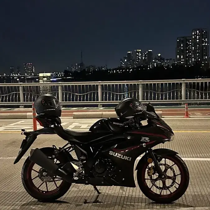 스즈키gsxr125