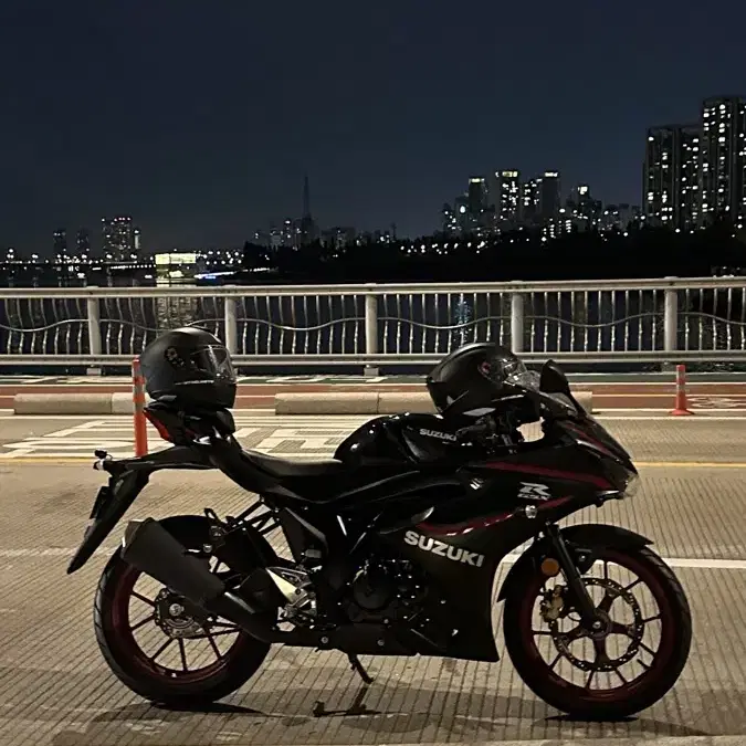 스즈키gsxr125