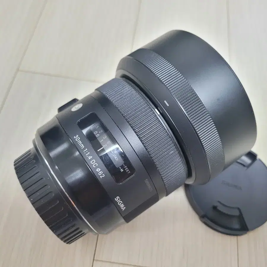 캐논 EF-S 마운트 시그마 아트 삼식이 렌즈 30mm f1.4