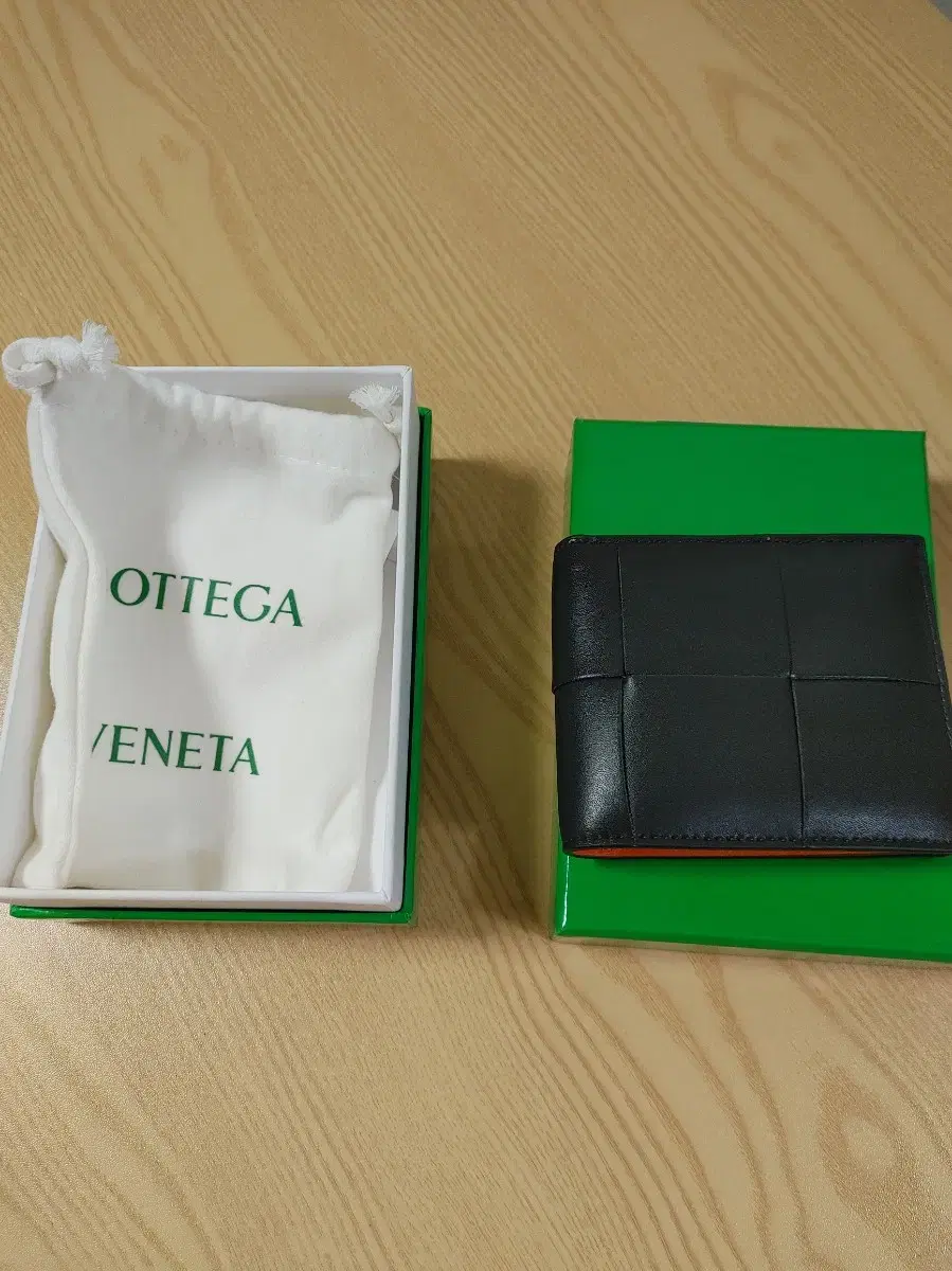 Bottega Veneta Vahn wallet 743004 VBWD5 2999