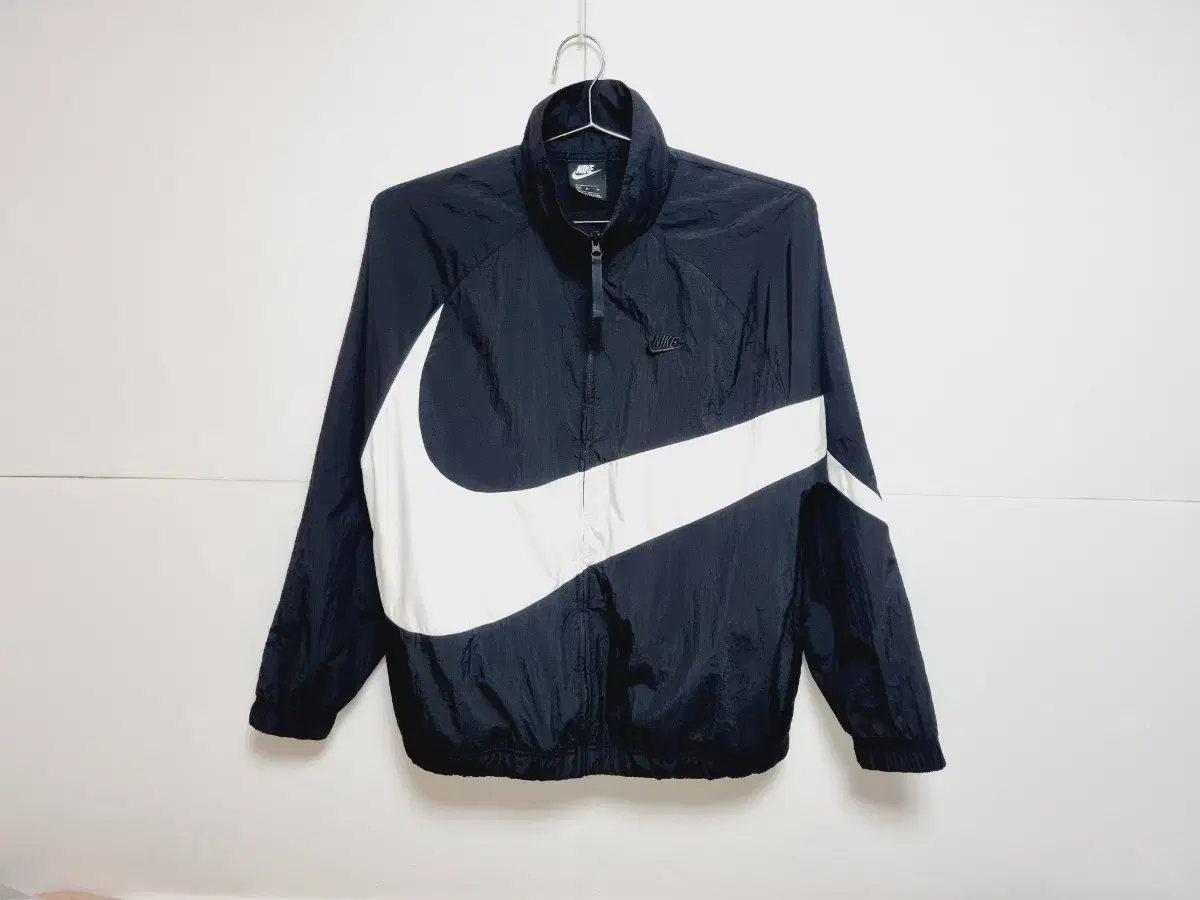 Men's Regular Price 150,000 Nike Big Swish Woven Windbreaker Big Logo Jacket Tracksuit