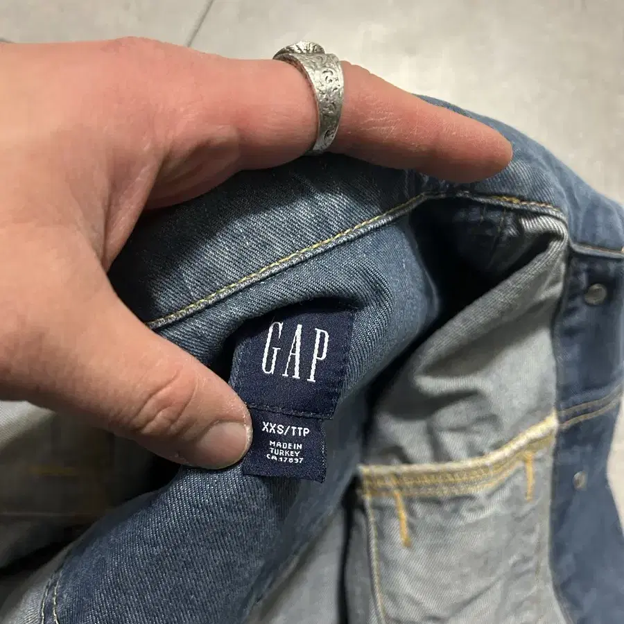 90s Gap 갭  올드스쿨  빈티지  인디고  데님 트러커  자켓  4