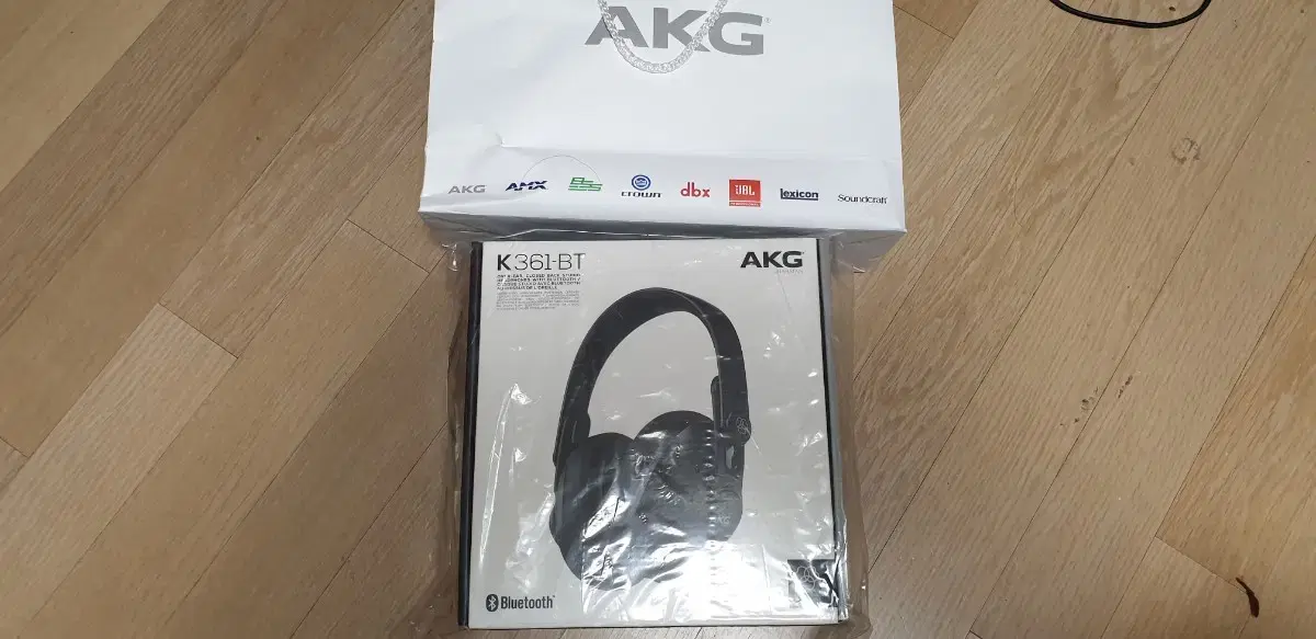 AKG K361-BT