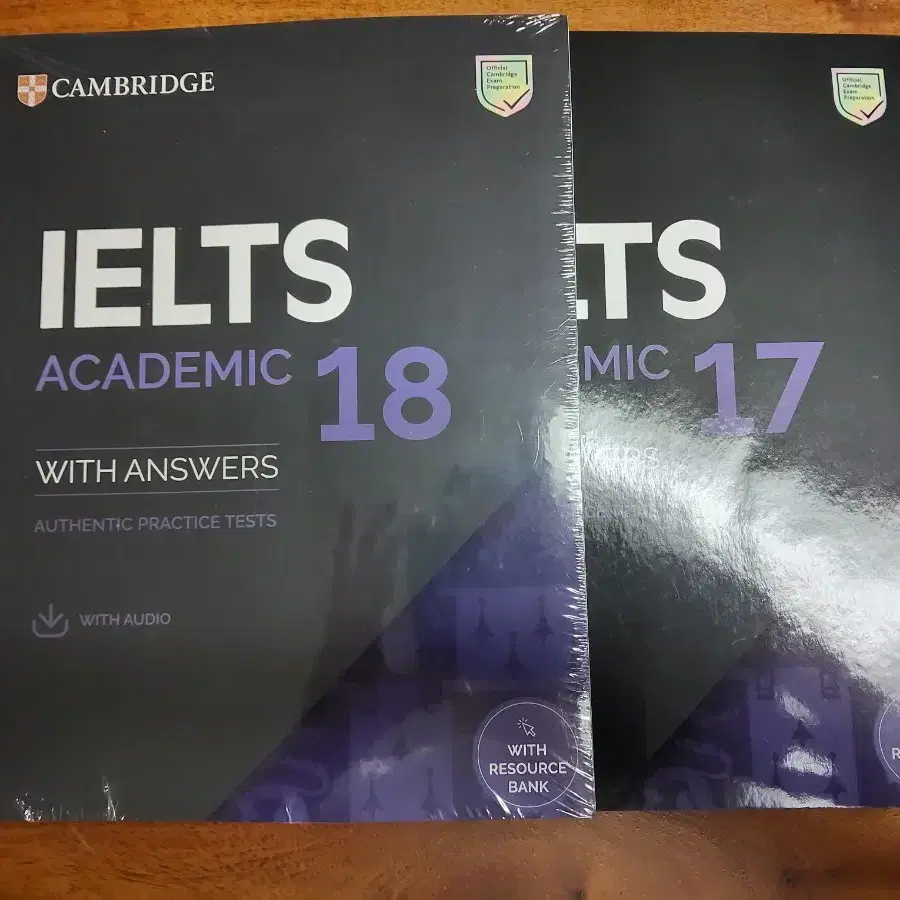 IELTS 캠브릿지 문제집(17, 18)