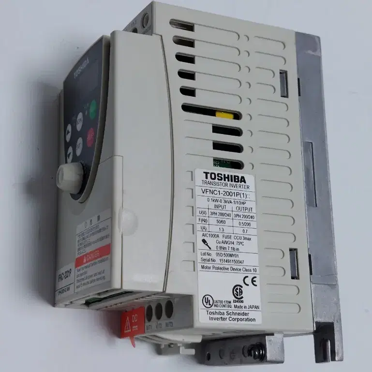 TOSHIBA VFNC1-2001P(1) 도시바 인버터