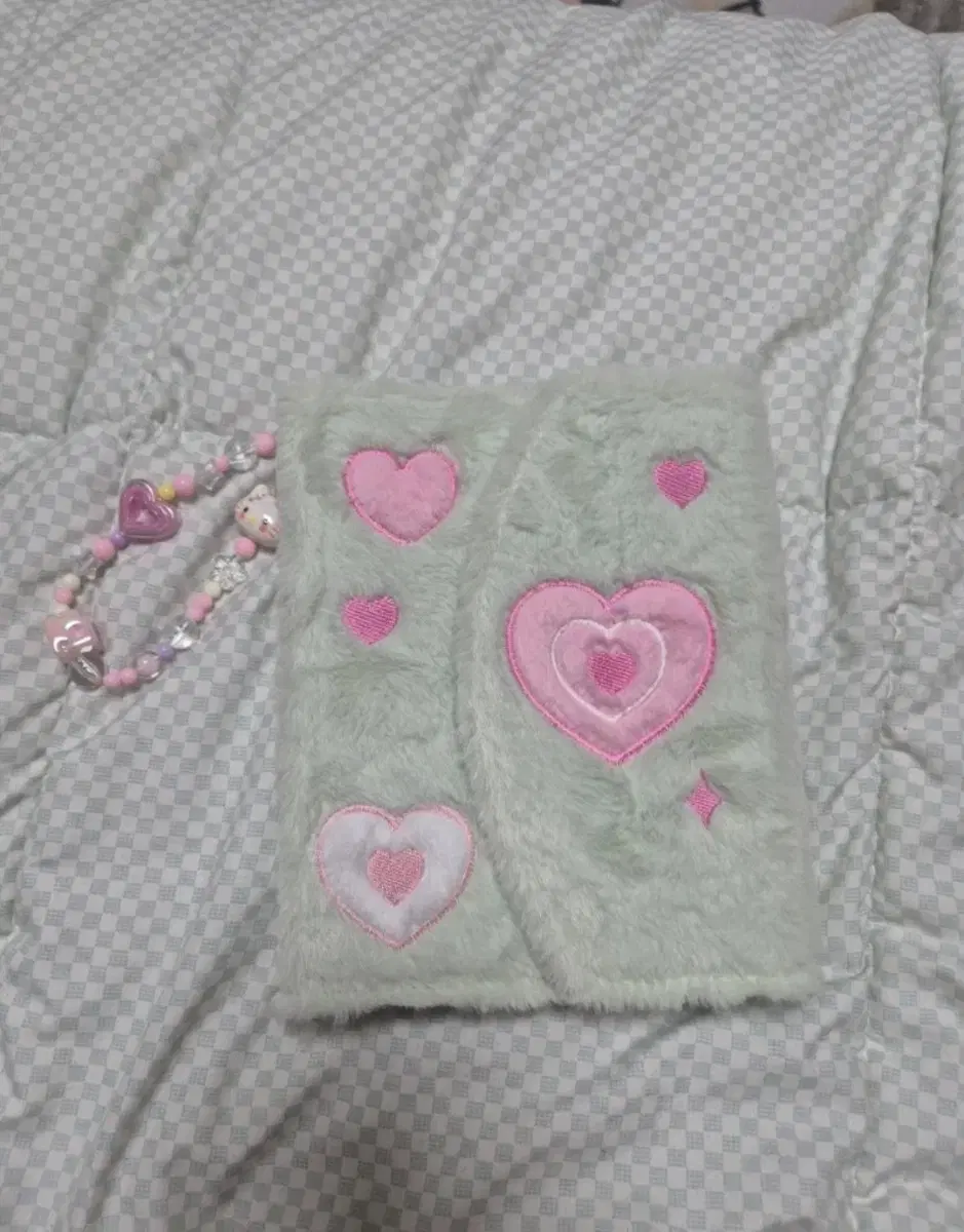 Daiso's Soft and Fluffy 6-hole Heart Diary