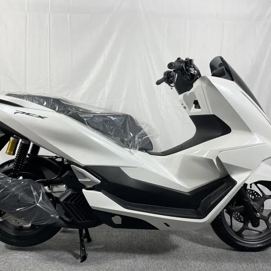 혼다 PCX 125 dx 25년식 신차 판매합니다