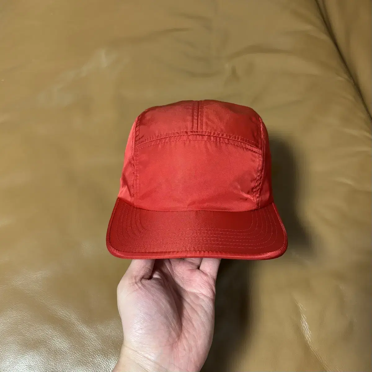 Supreme 슈프림 레드 캠프캡 모자 (Rubber Logo Red)