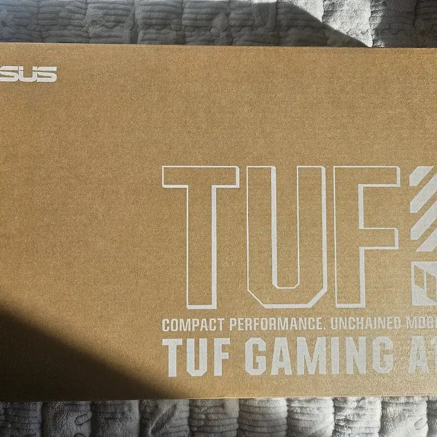 2024 ASUS TUF Gaming a14 게이밍 노트북 팝니다.