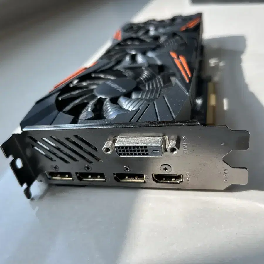 기가바이트 GTX1070Ti GAMING OC 8GB (풀박스)