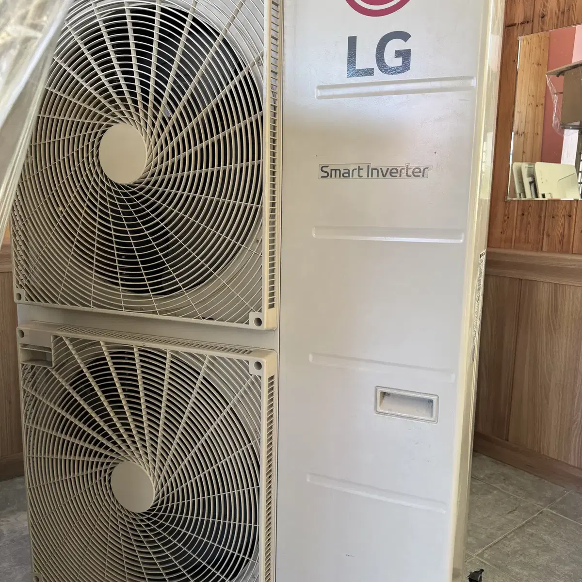 LG 40평 천장형 냉난방기 팝니다 2023년식 삼상380v