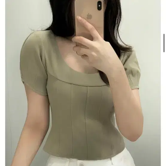 제니오 블라우스 minimalist puff blouse_khaki