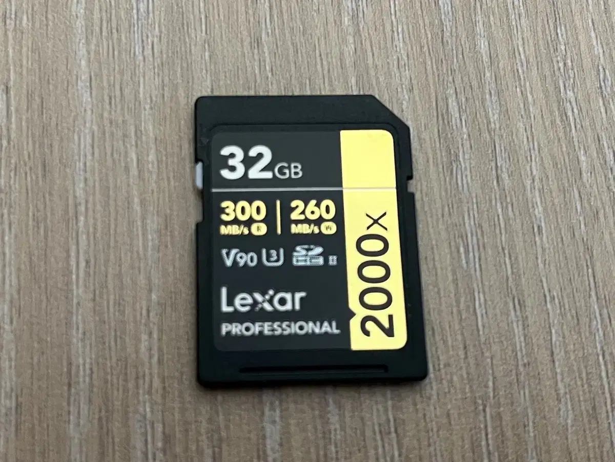 렉사 v90 2000x SDHC 32GB