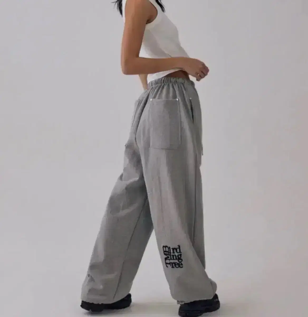 트리밍버드 TMB Square Logo Sweat Pants [Gray]