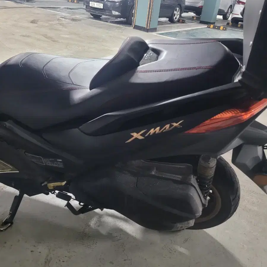 xmax300