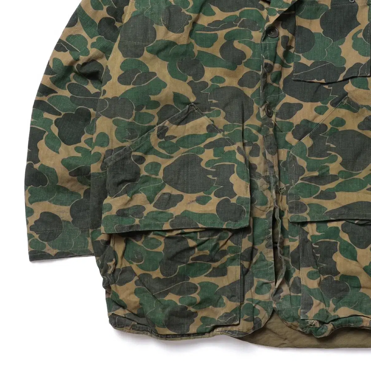 불스아이빌 Camouflage Multi Pocket Jacket