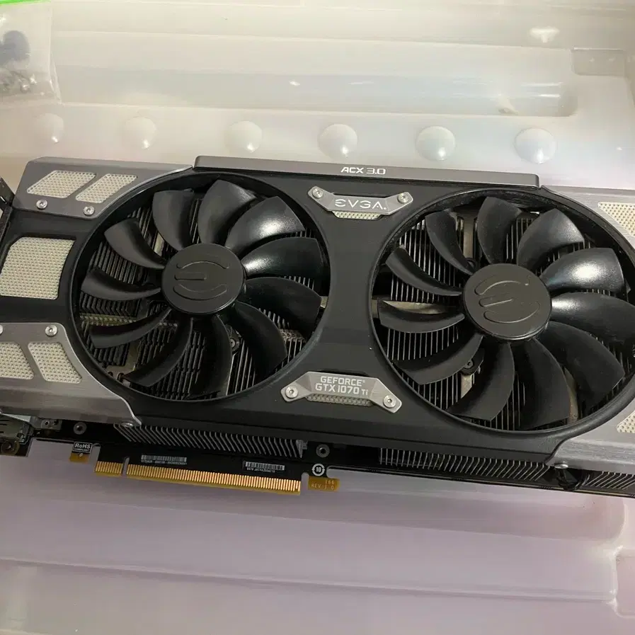 evga 1070ti 8gb 3슬롯