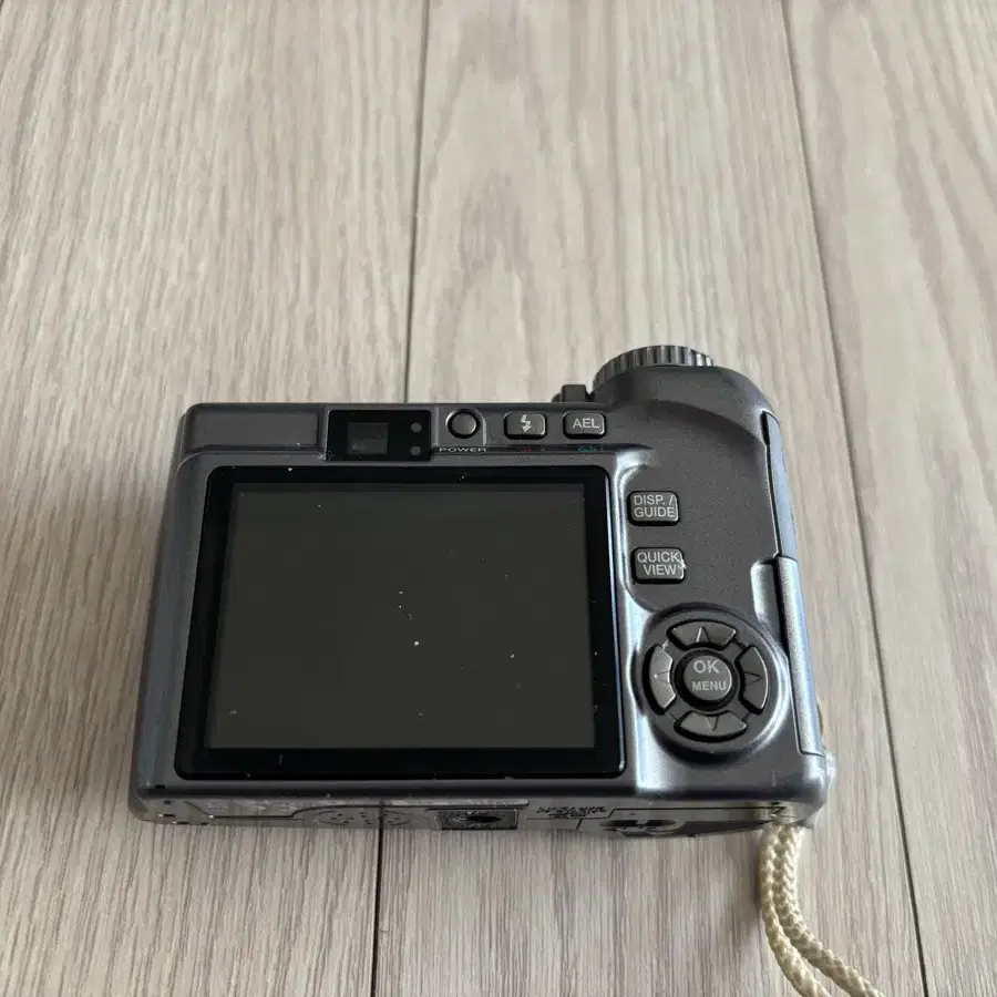 Olympus SP-320 디지털 카메라 (7.1MP)