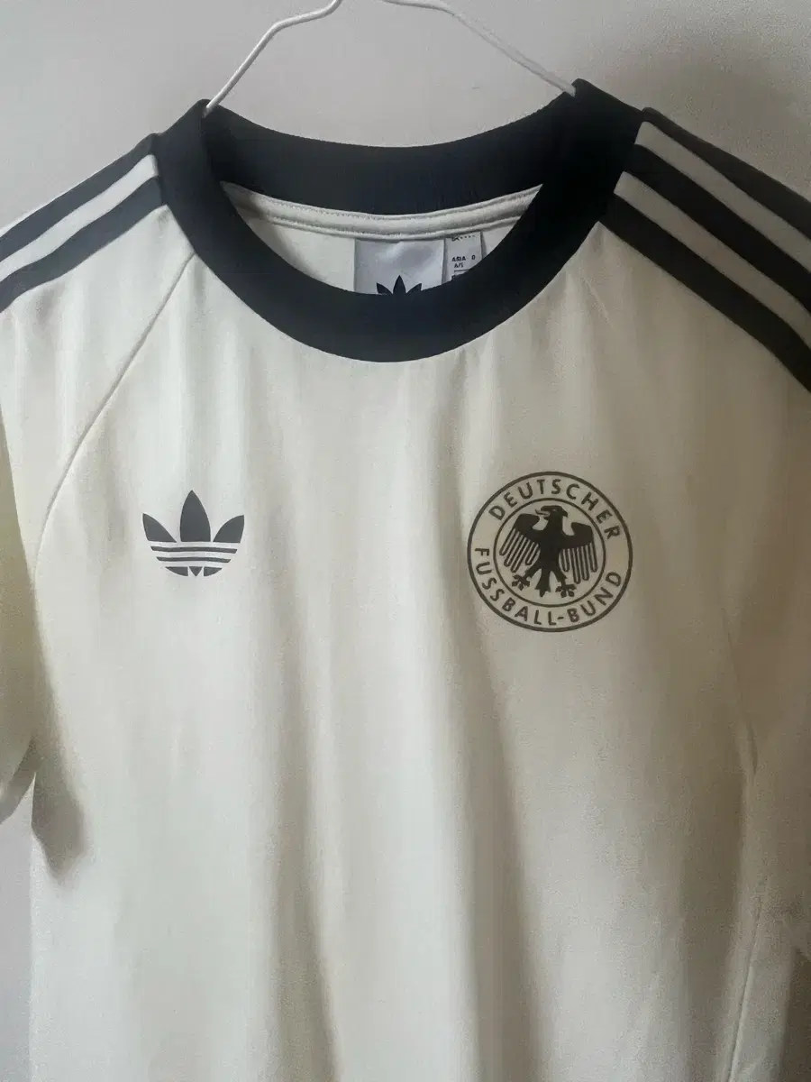 Adidas Germany Adidas Color Classic Three-Stripes T-Shirt Off-White KR