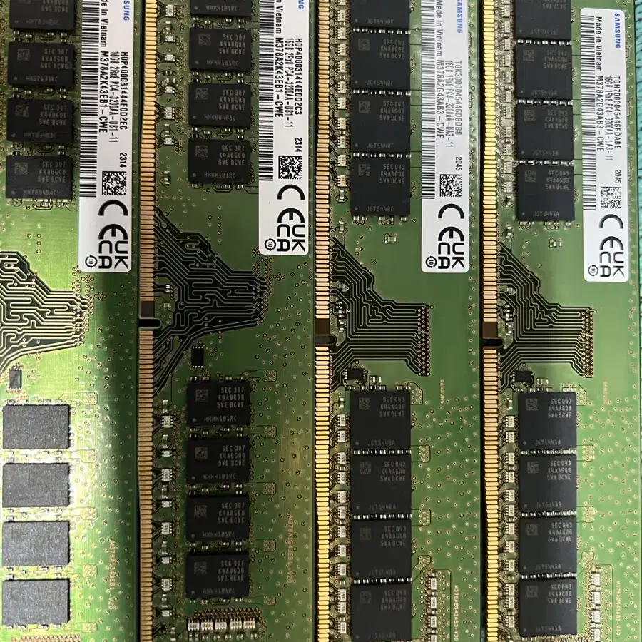 삼성 ddr4 3200aa 16gb x 4ea 64gb