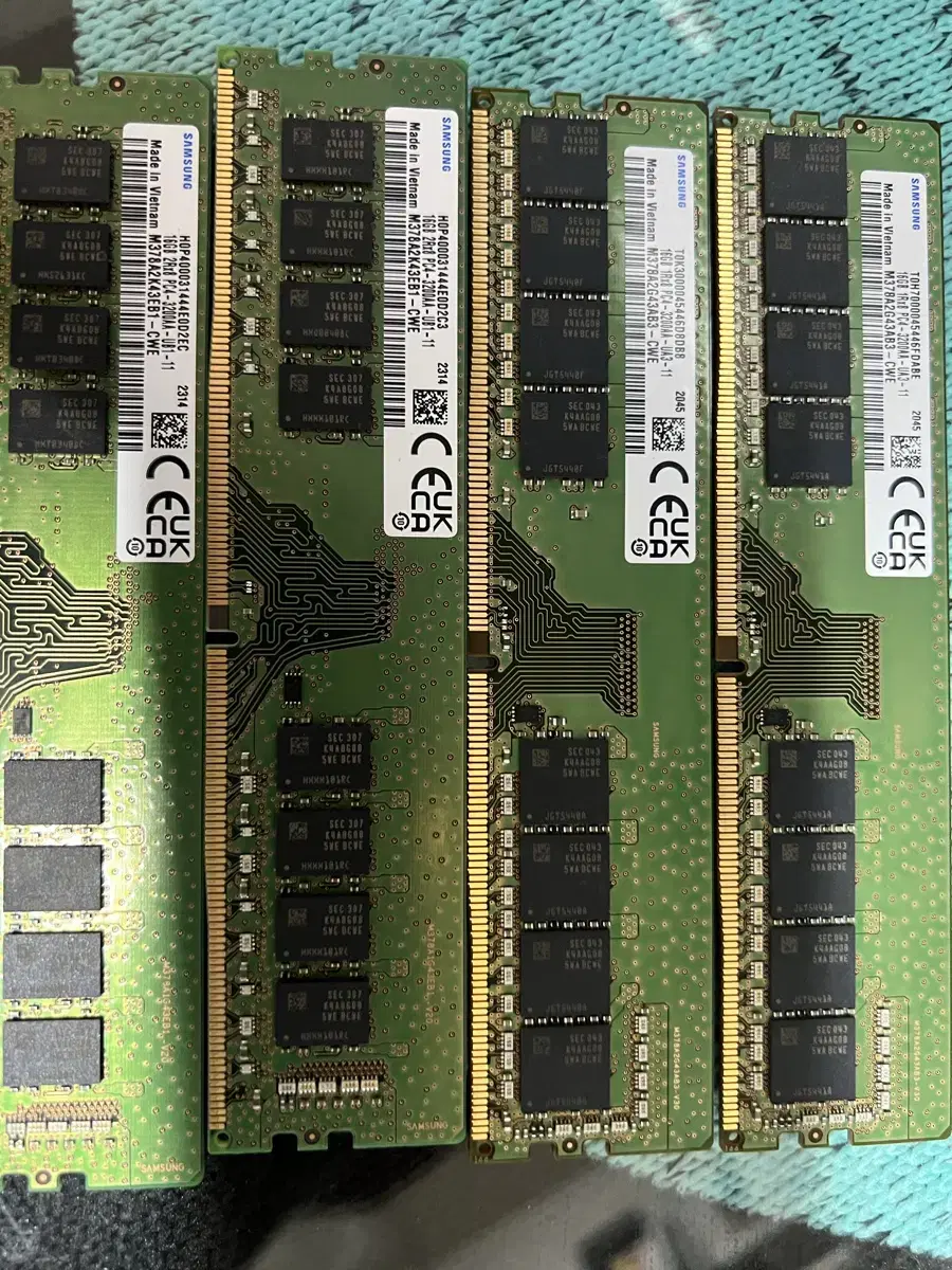 삼성 ddr4 3200aa 16gb x 4ea 64gb